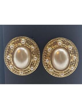 Vintage Gold Tone Faux Pearl Clip-On Earrings